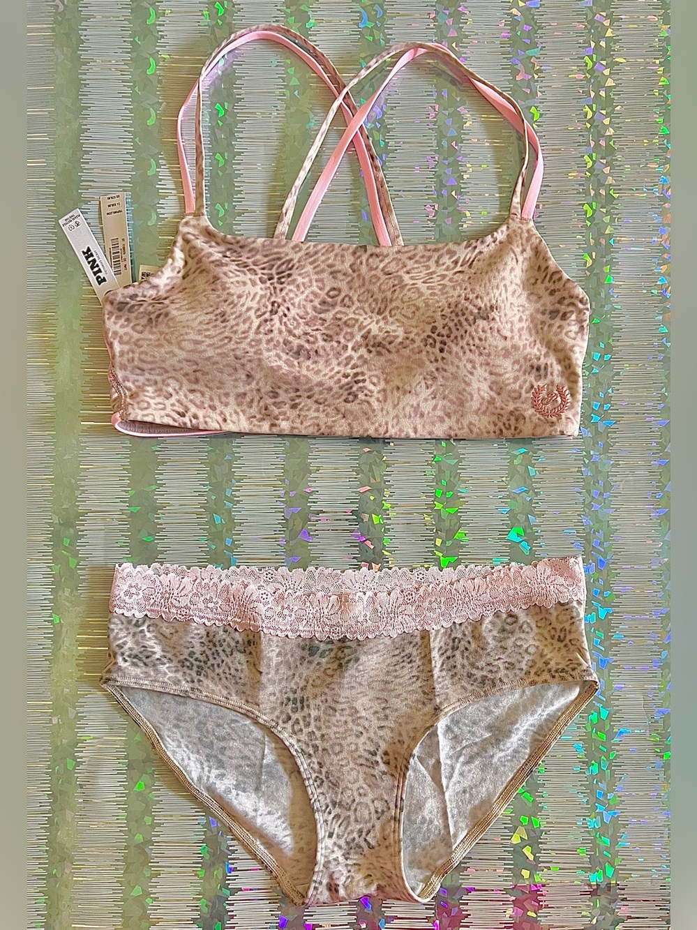Pink Victoria's Secret M Hiphugger & Med Sportsbra New leopard